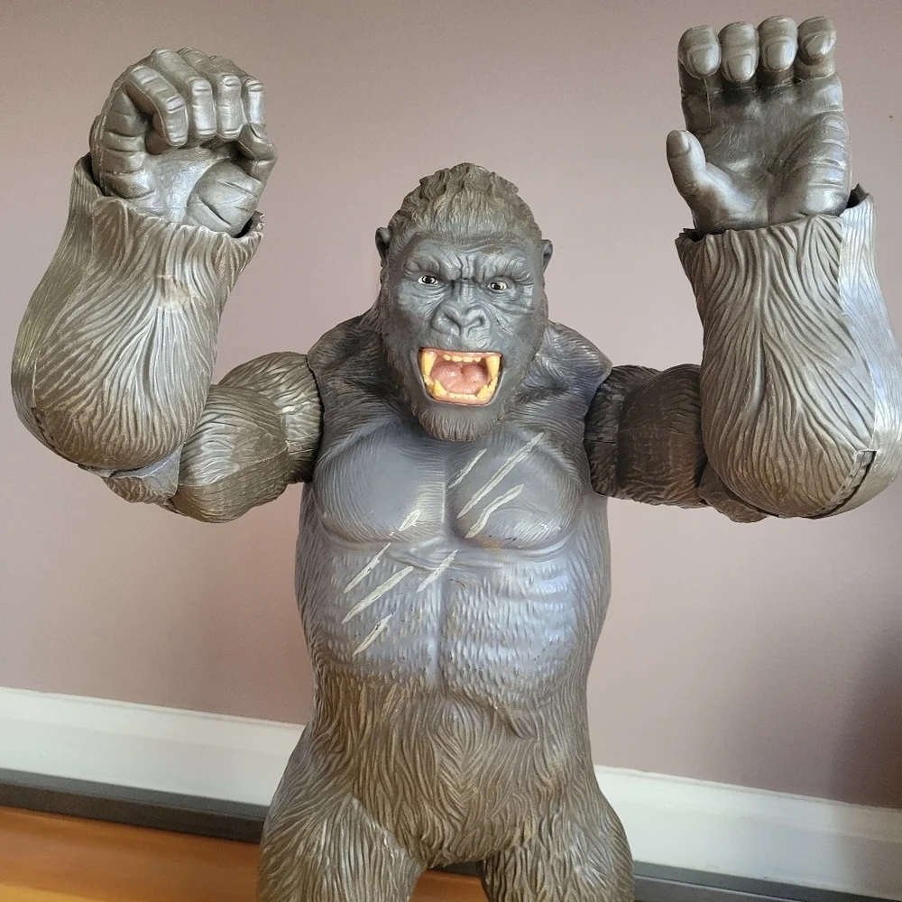 Lanard Toys 2016 Giant Roaring Gorilla Action Figure Jungle King 18